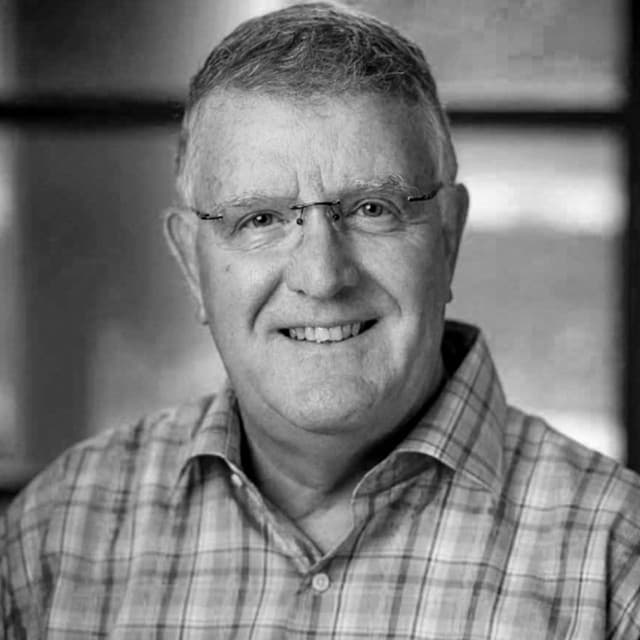 Year-End Giving Without Awkward Pleas — Chip Bernhard at TheChurchHub Podcast #006 